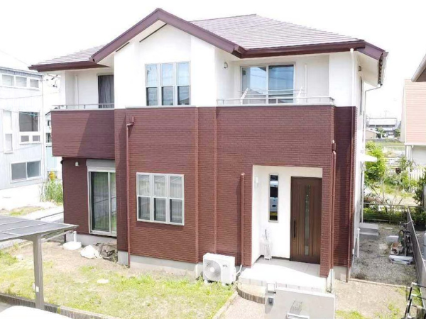 名古屋市にて外壁のひび割れ・雨漏り予防のメンテナンス