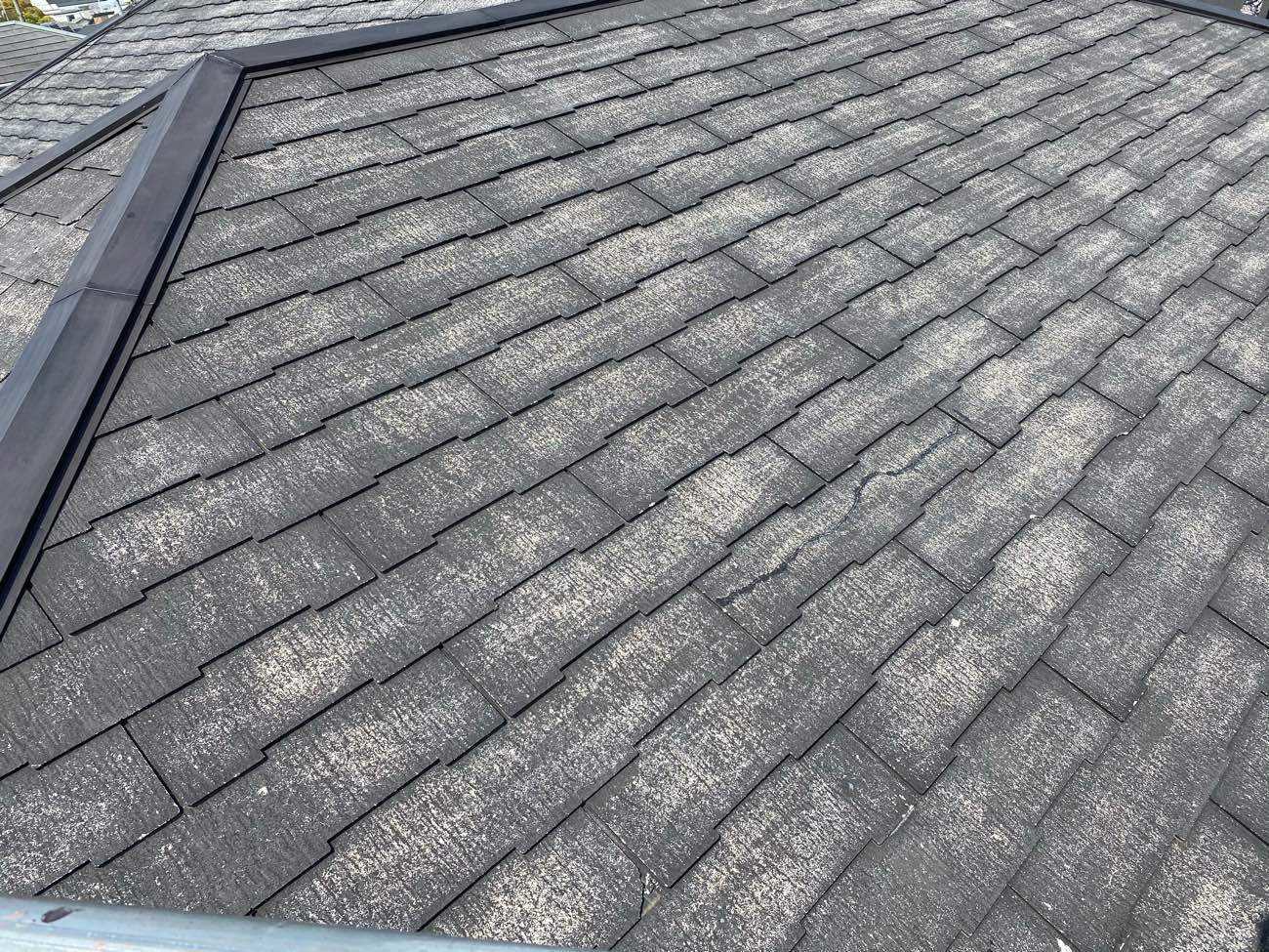 名古屋市にて雨漏り予防の屋根塗装メンテナンス〈築15年スレート屋根の施工〉 施工前