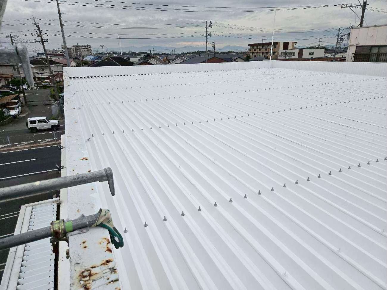 名古屋市にてガレージ屋根のメンテナンス〈雨漏り予防の錆止め塗装〉 施工後2