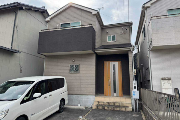 名古屋市にて雨漏り予防の塗装メンテナンス 施工前2